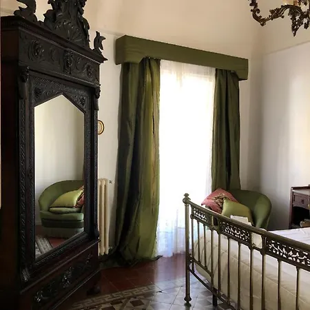 La Casa Sulla Piazza *