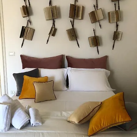 La Casa Sulla Piazza Apartment *