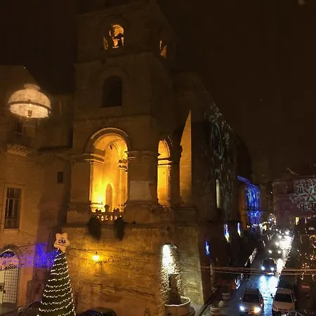 La Casa Sulla Piazza *