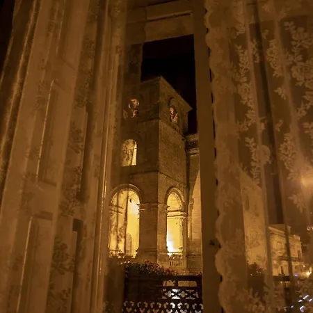 La Casa Sulla Piazza Appartement Enna