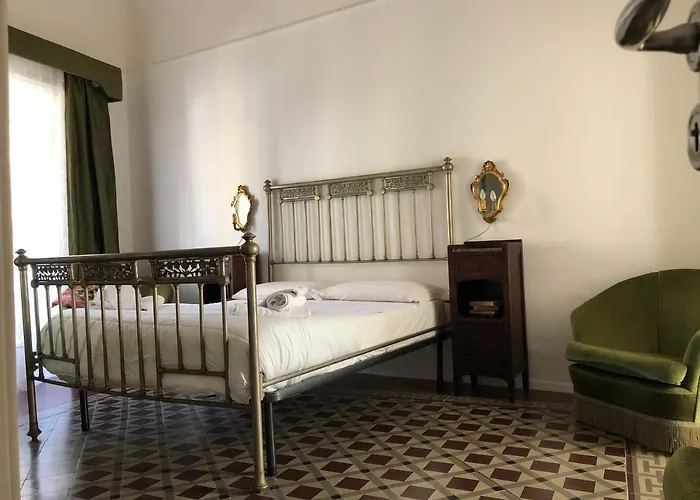 La Casa Sulla Piazza Enna